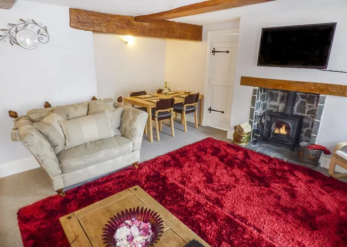 High Moor Cottage, * Windermere